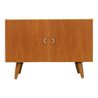 buffet en frêne, design danois, années 1970, production : Danemark