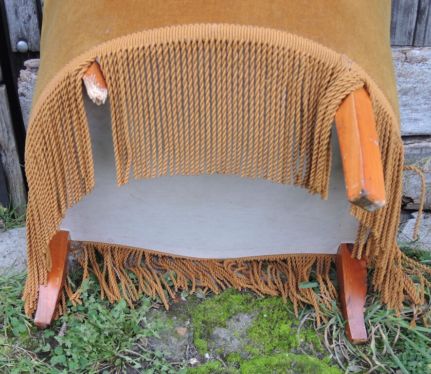 Former toad chair in mustard yellow velvet