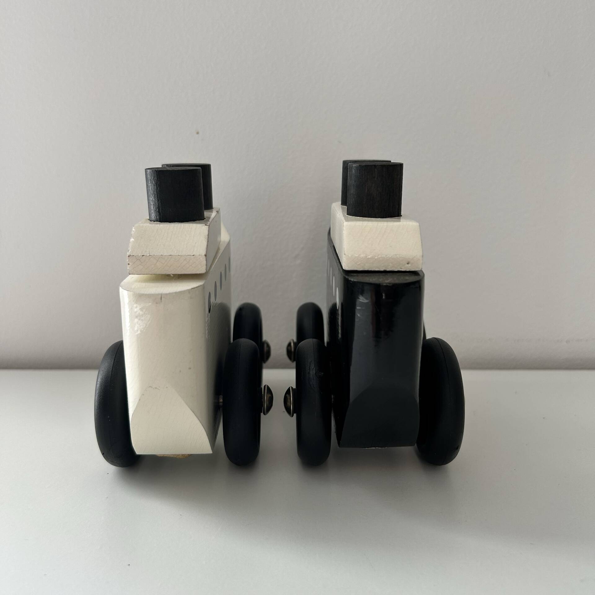 Paire de paquebots à roulettes