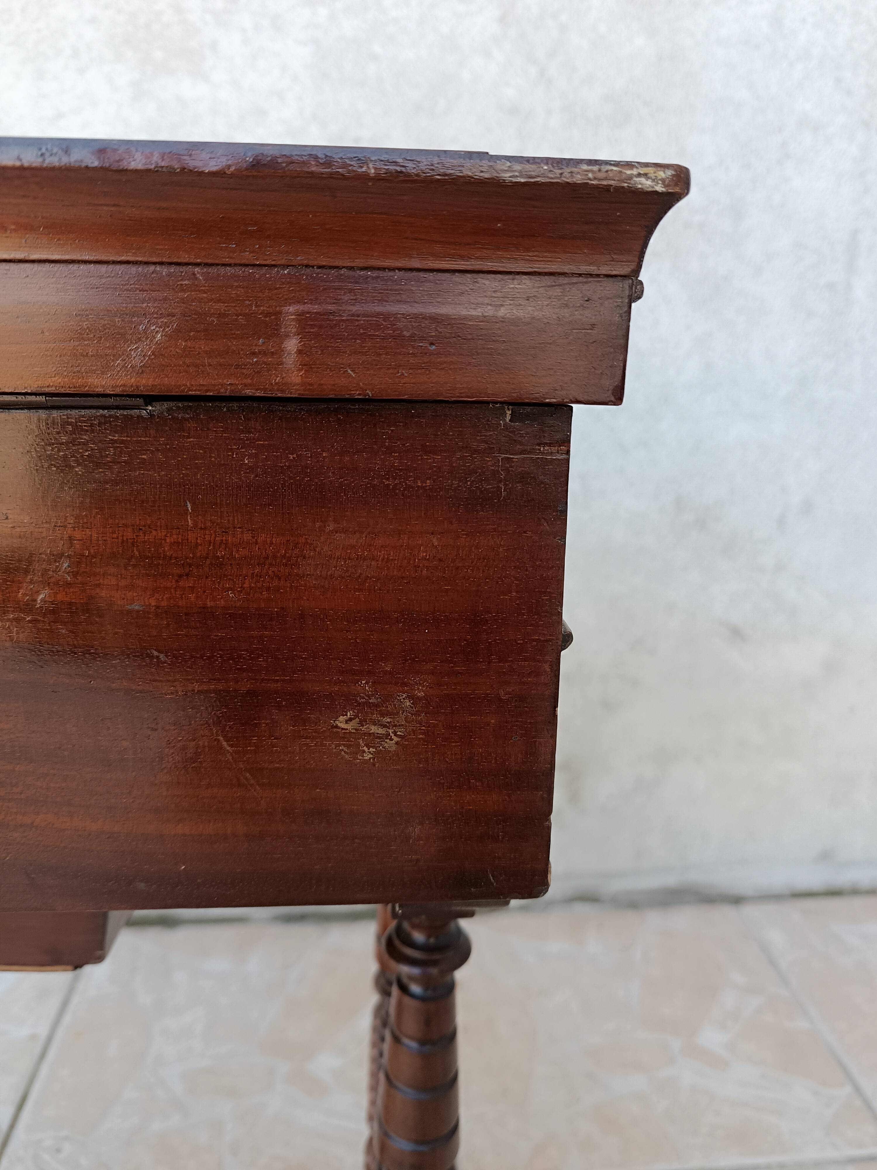 Travailleuse Louis Philippe en acajou