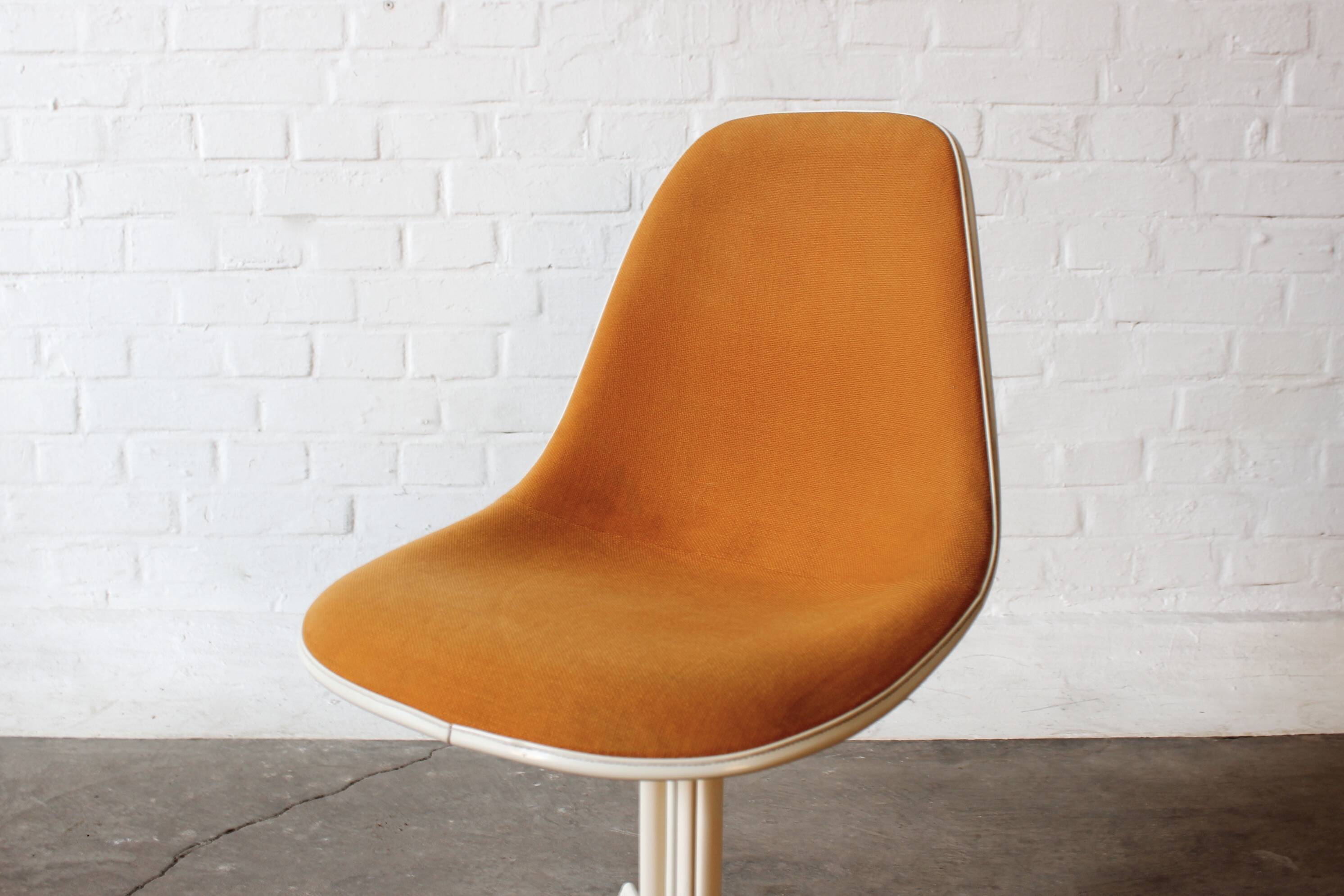 6-piece set of original Eames La Fonda side chairs Vitra Miller
