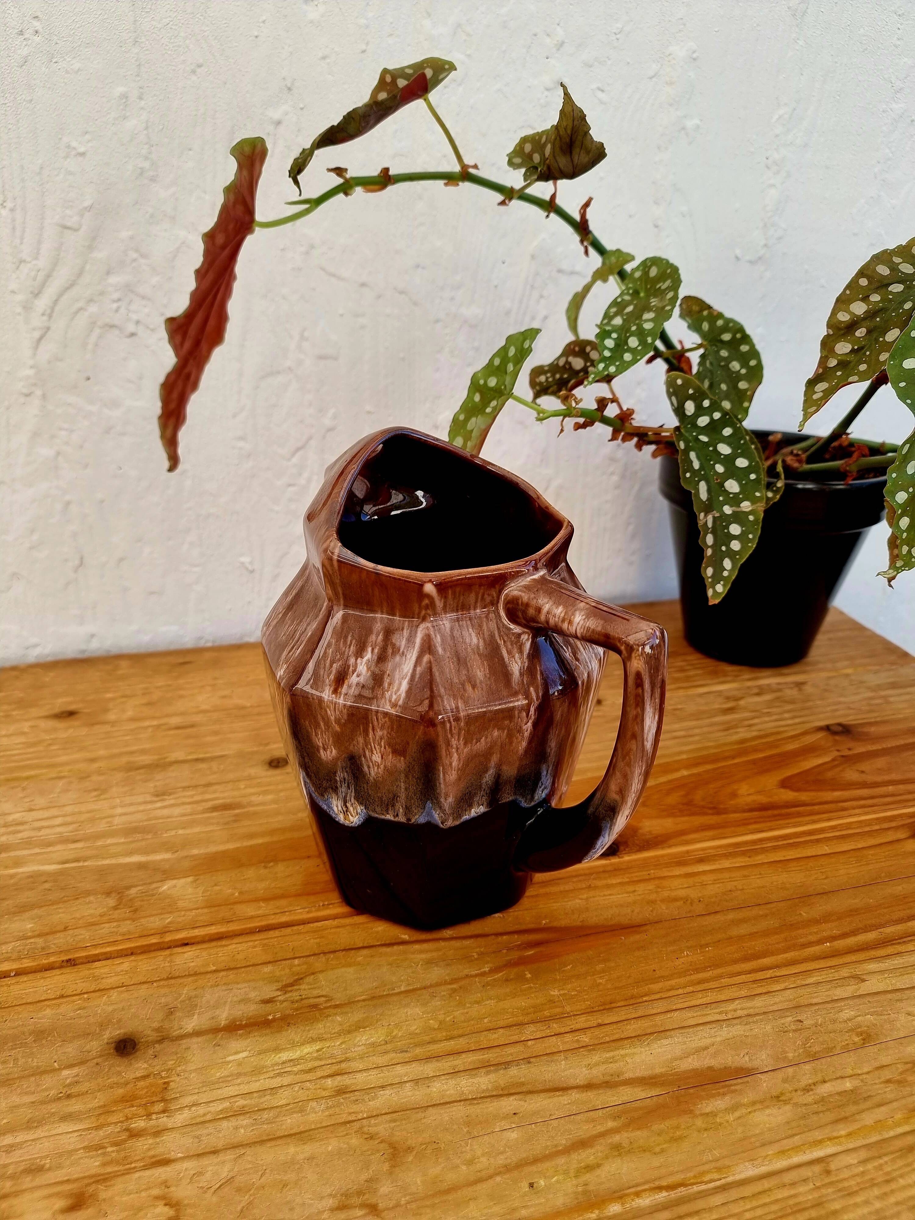 Pichet en céramique vintage