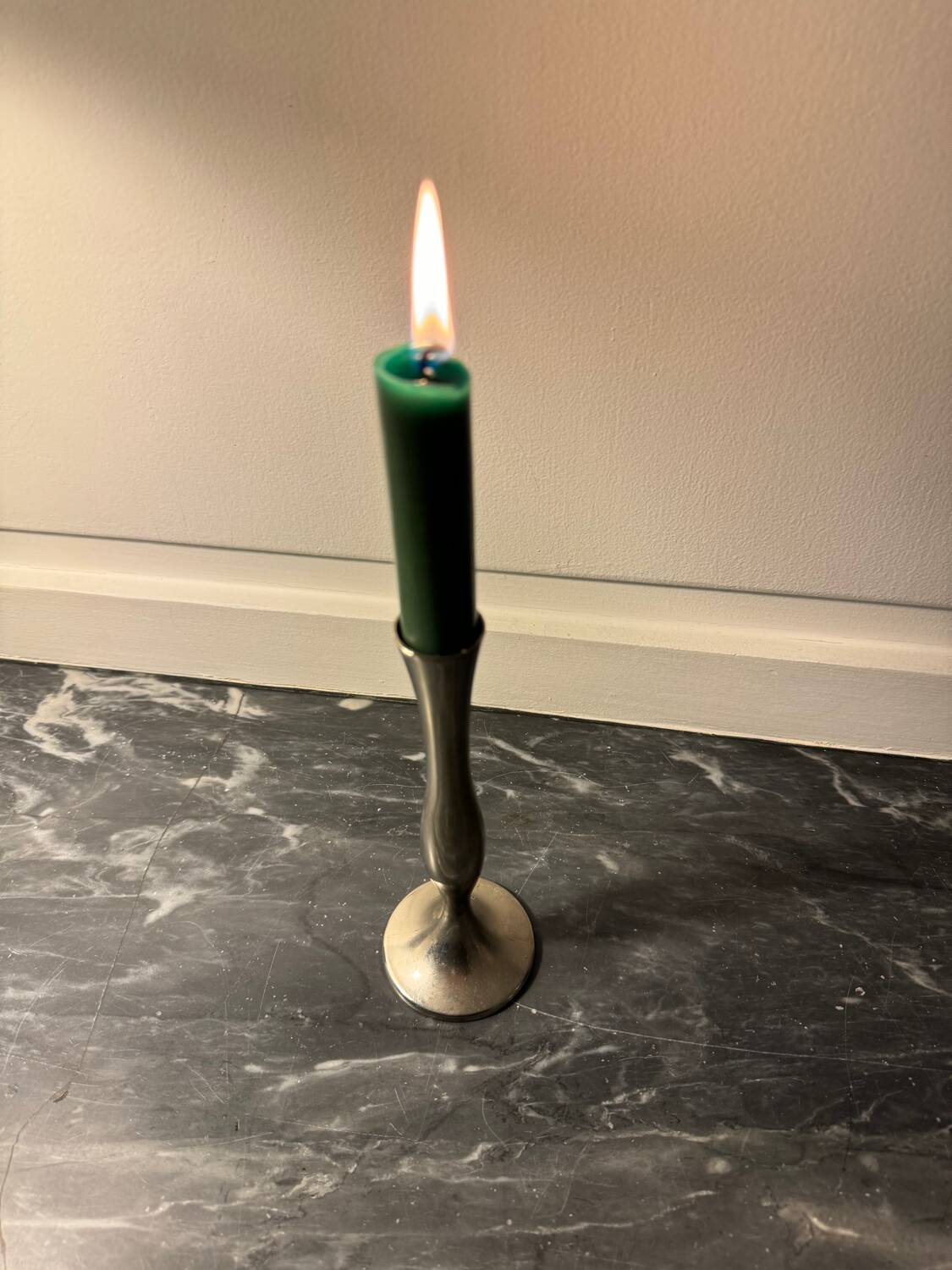 Soliflore en étain Damart
