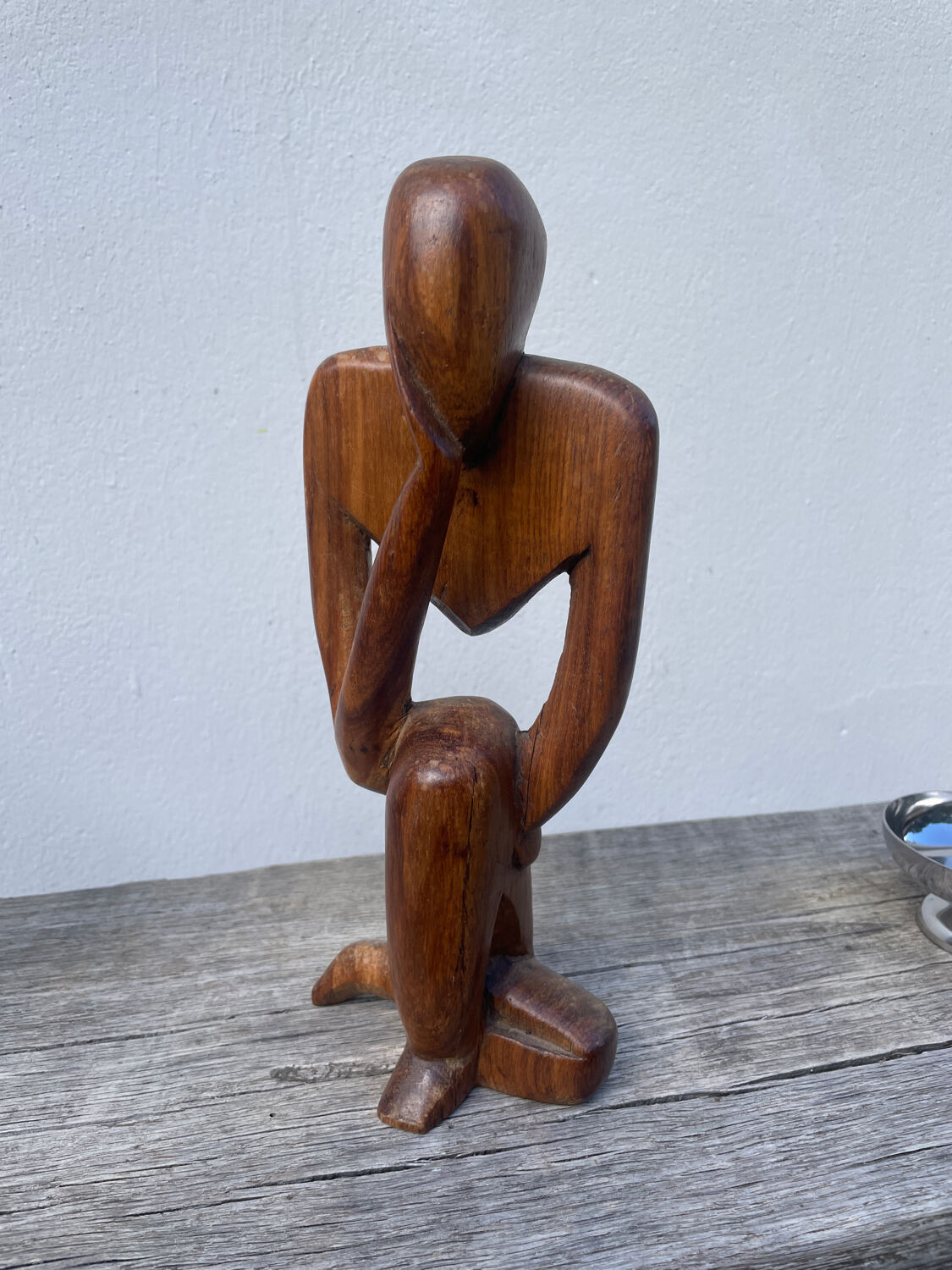 Wooden statuette sculpture, free form