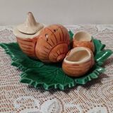 Salt and pepper display snail barbotine