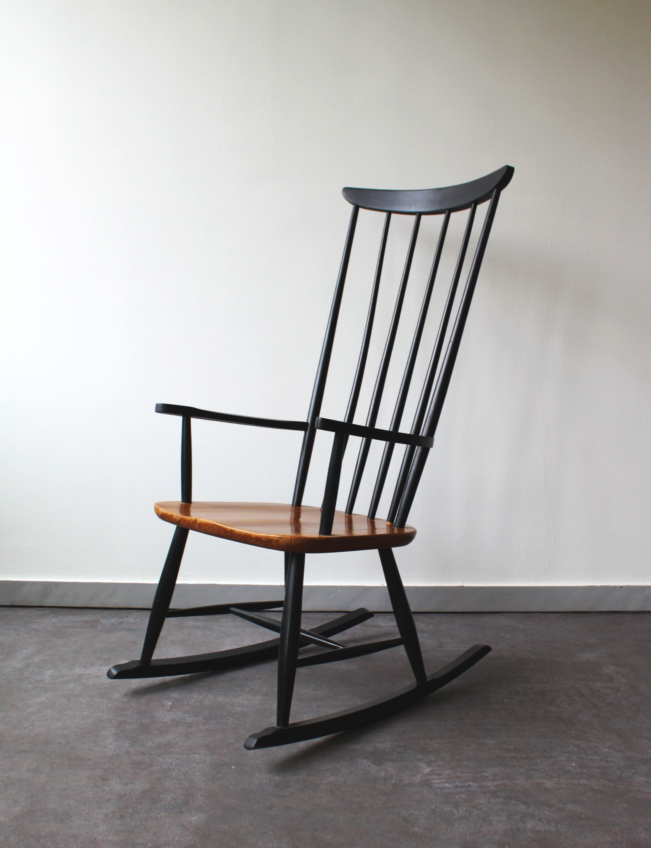 Rocking chair, mid-20th century