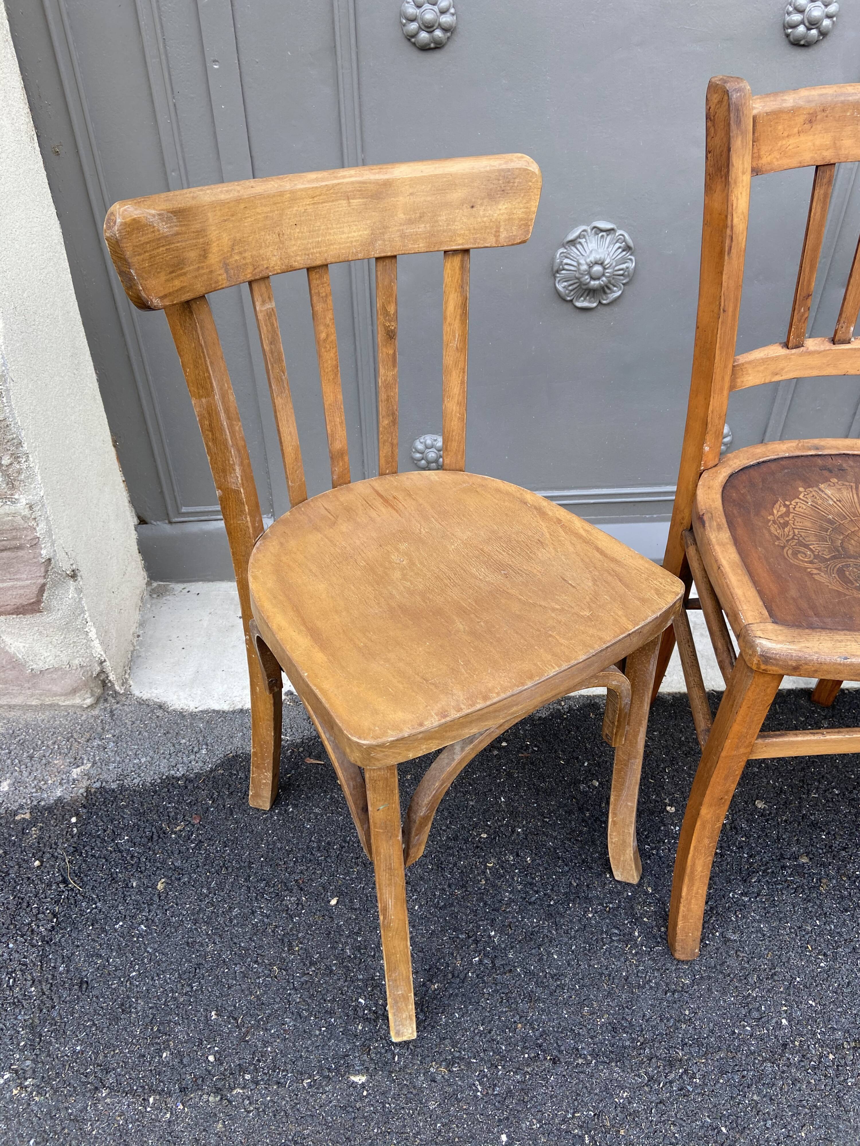 Lot of 4 mismatched bistro chairs
