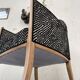 Fauteuil club en bois et tissu