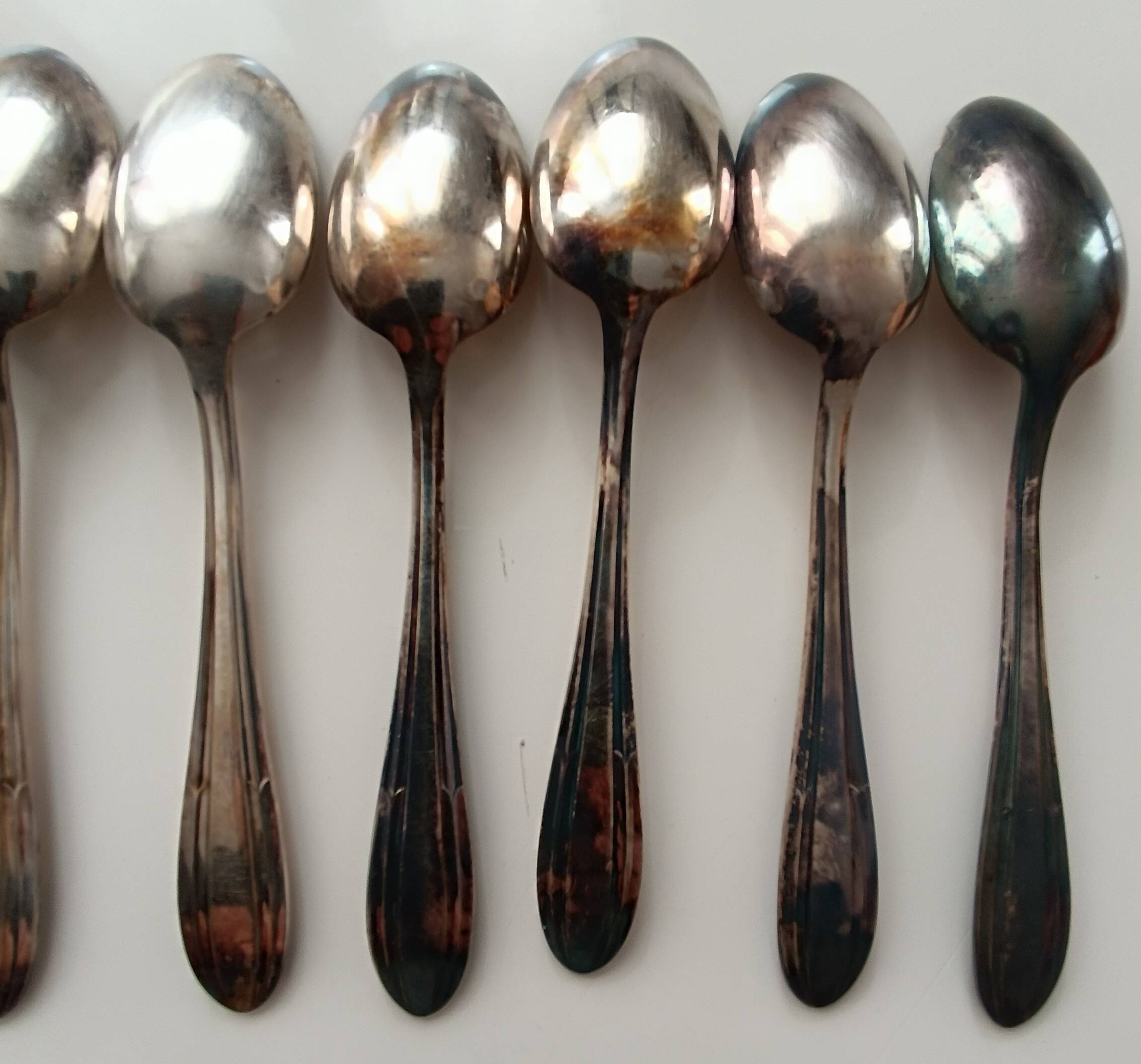 Box of 12 silver-plated metal teaspoons JM