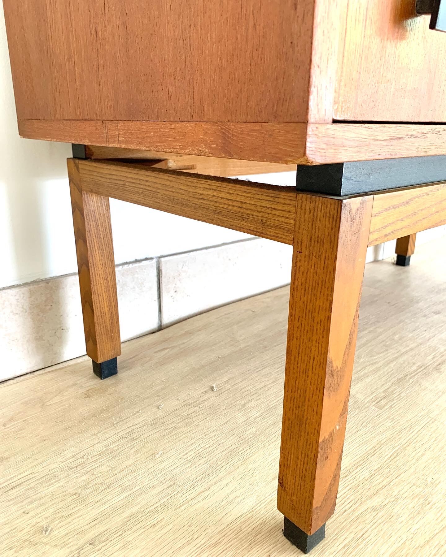 Vintage teak chest of drawers MDK Belgium