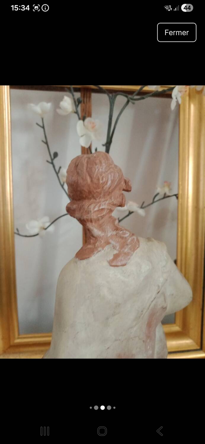 Statuette Louvre Museum Tanagra