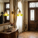 Louis XVI style wall sconce - Chiseled bronze and opaline glass