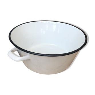 Old enamelsheet basin