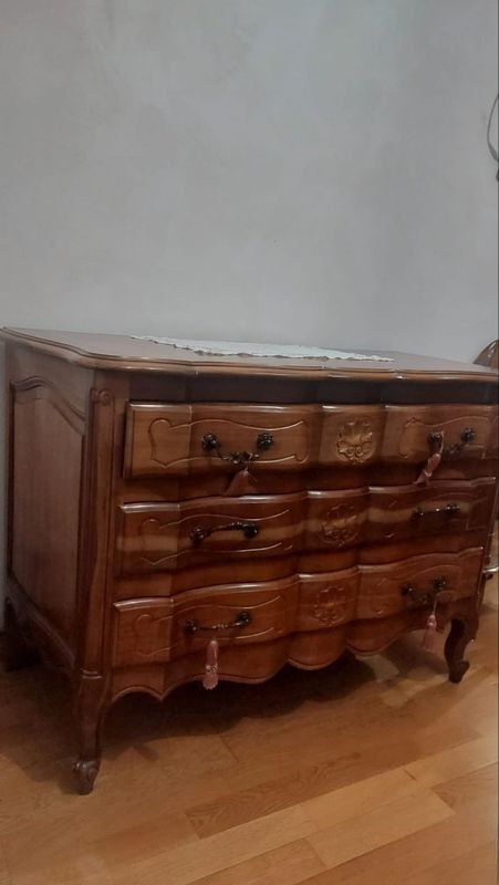 Commode style régence