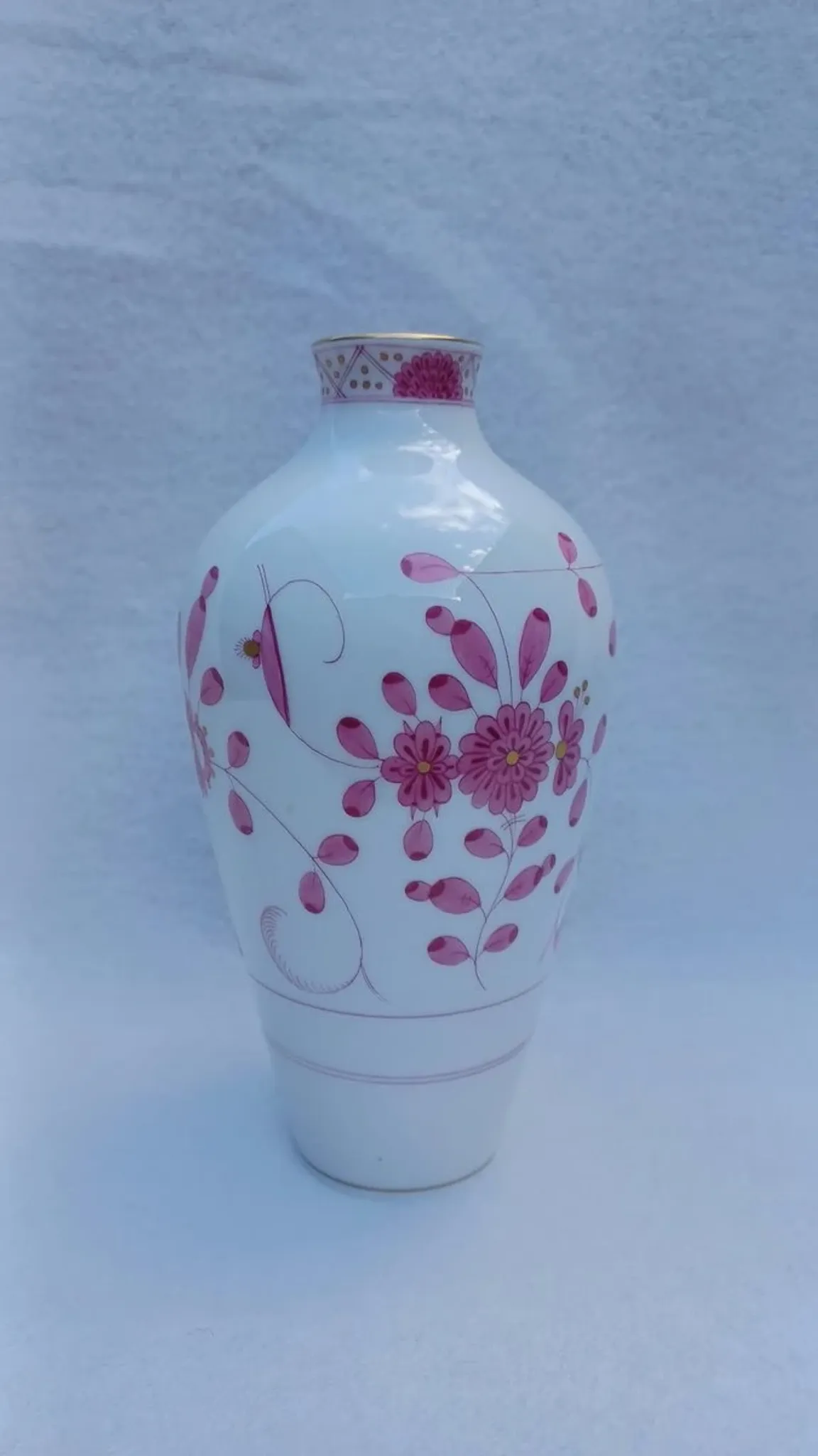 Vintage porcelain vase with Indian painting in purple by Meissen, 1980