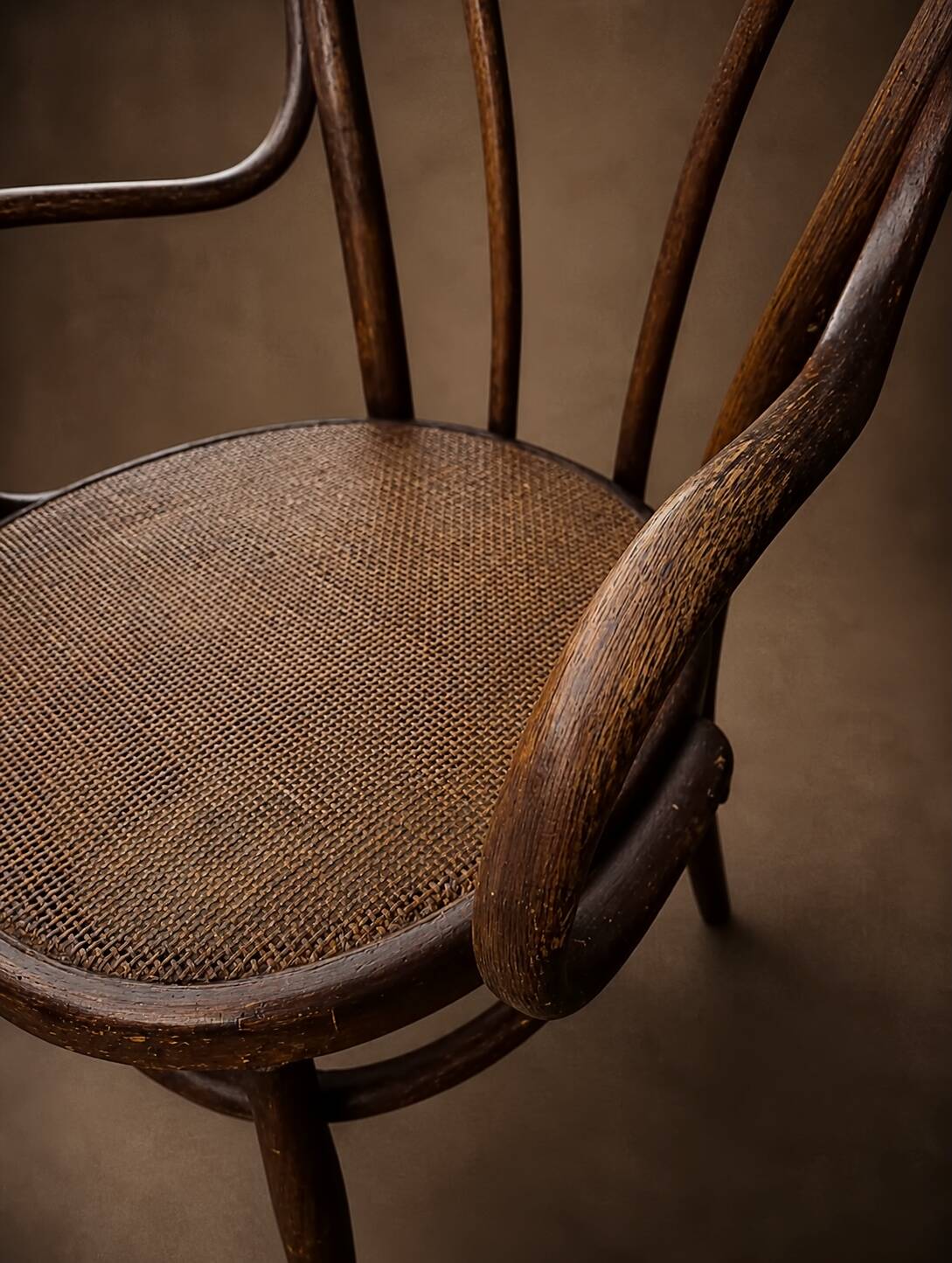 Fauteuil Viennois hêtre cintré circa 1930