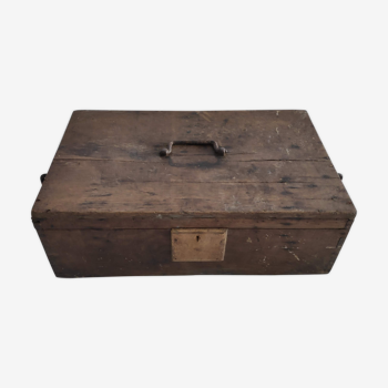 Ancienne caisse à outils rectangulaire en bois