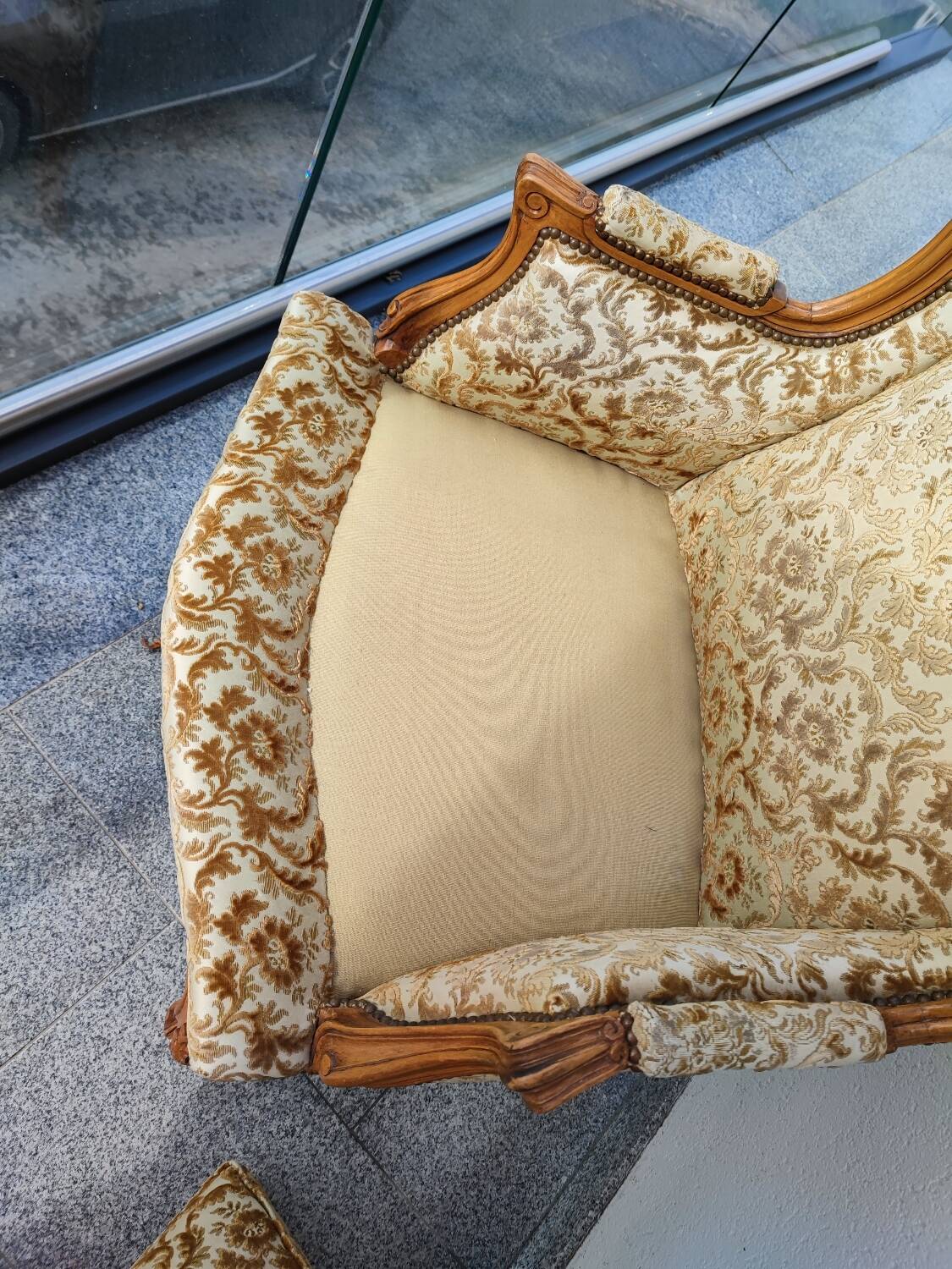 Large shepherdess with ears