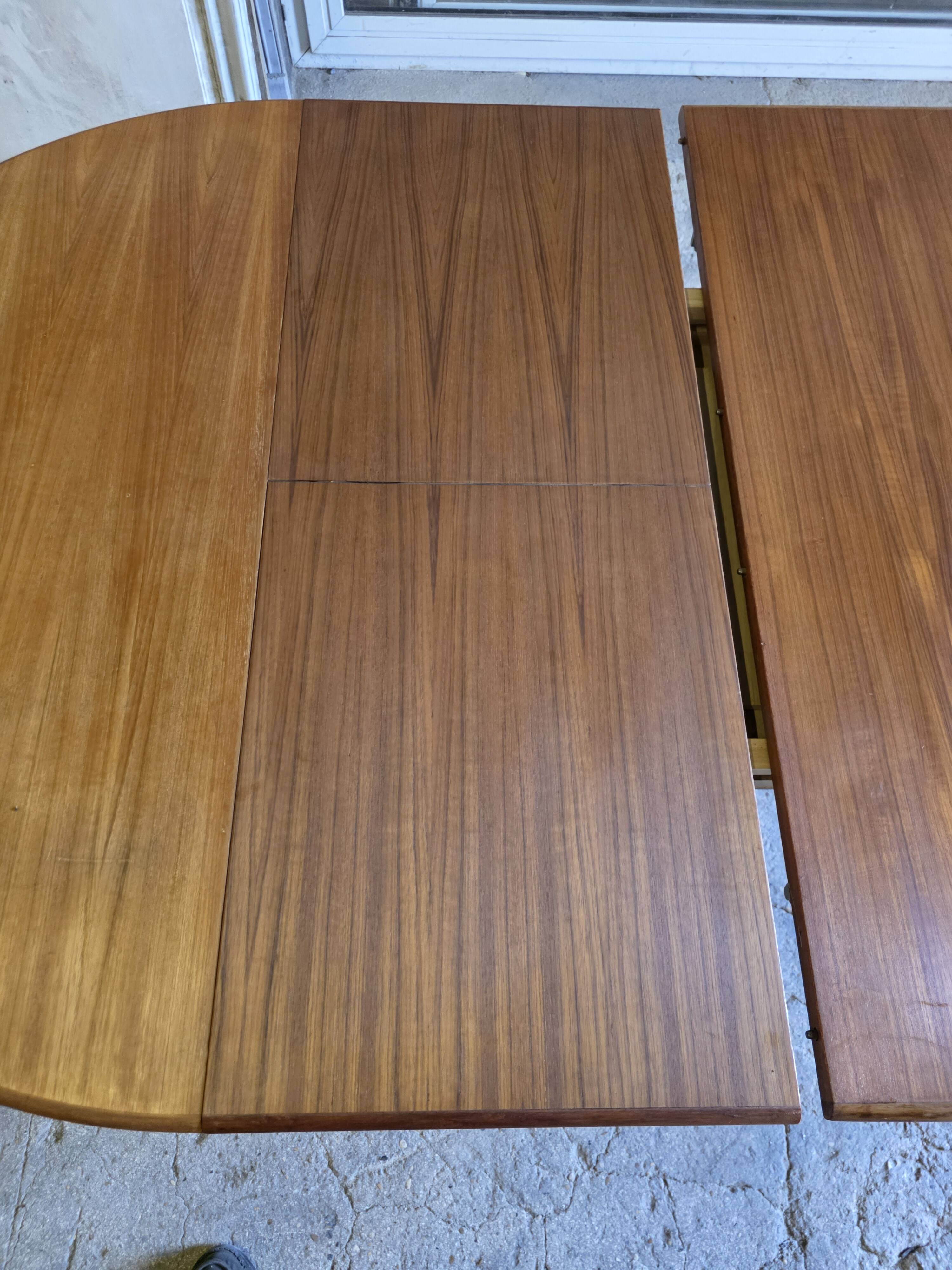 Table Baumann extensible en teck des années 60