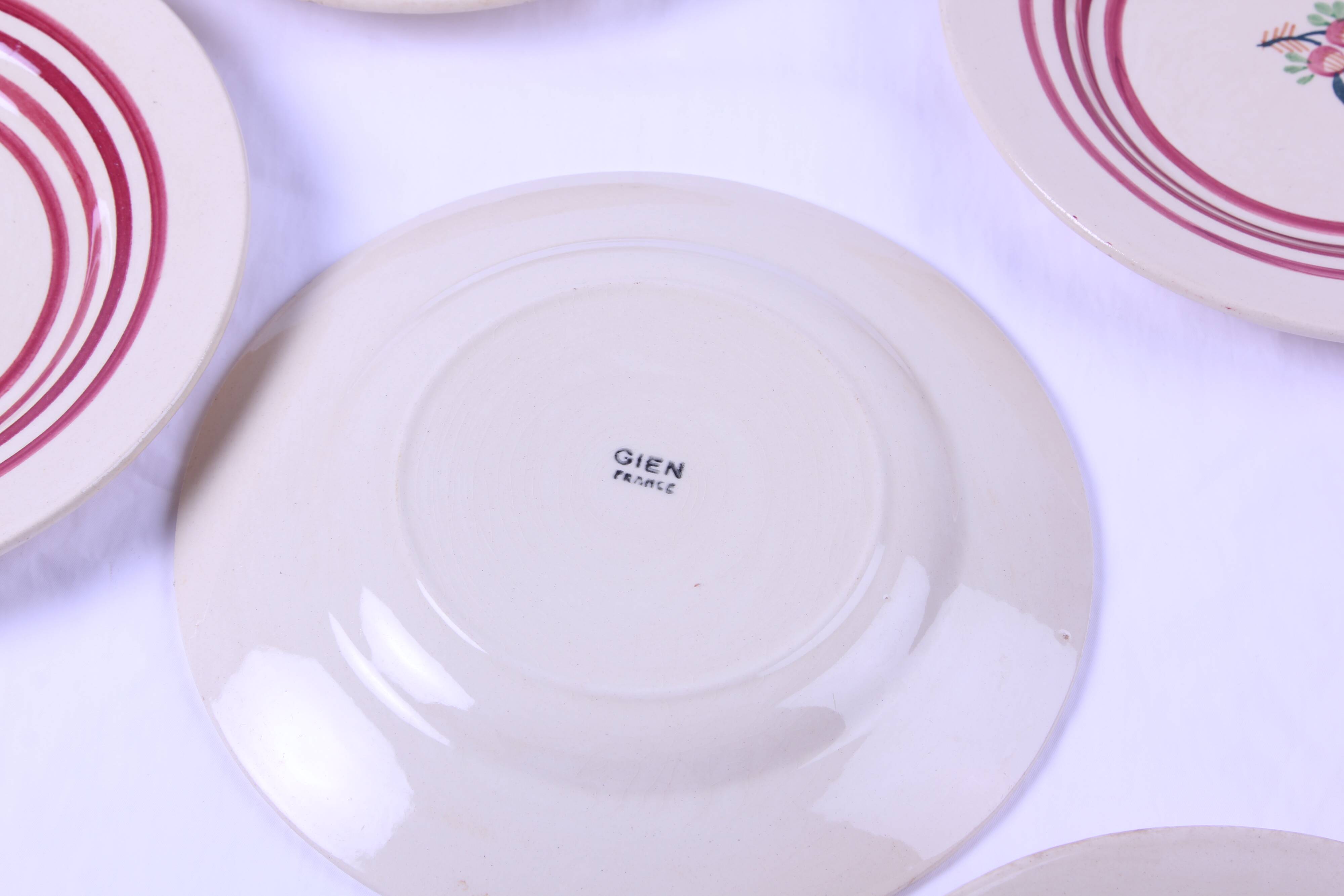 Set of 6 small antique Gien plates