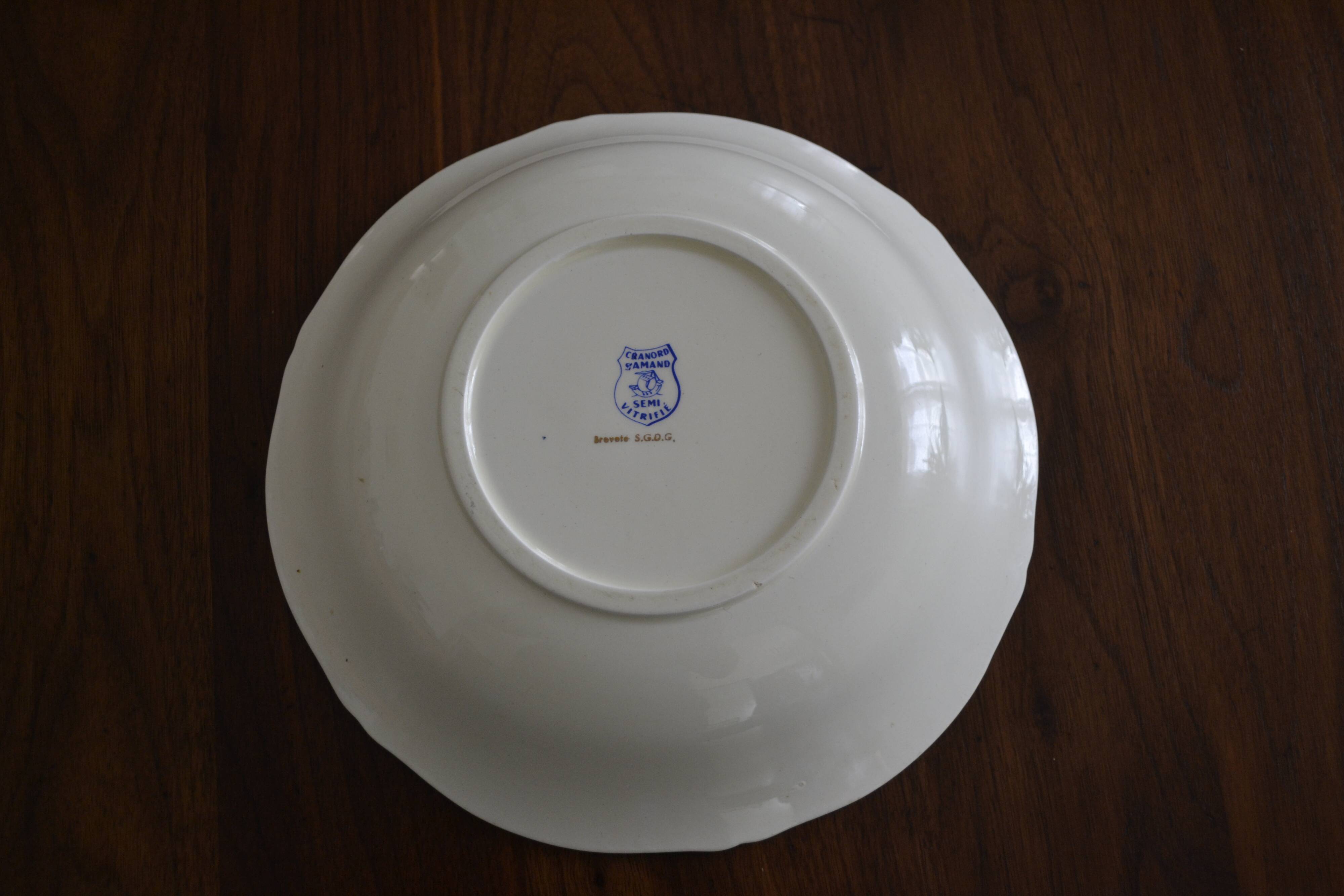 White porcelain dish St Amand, bird motif
