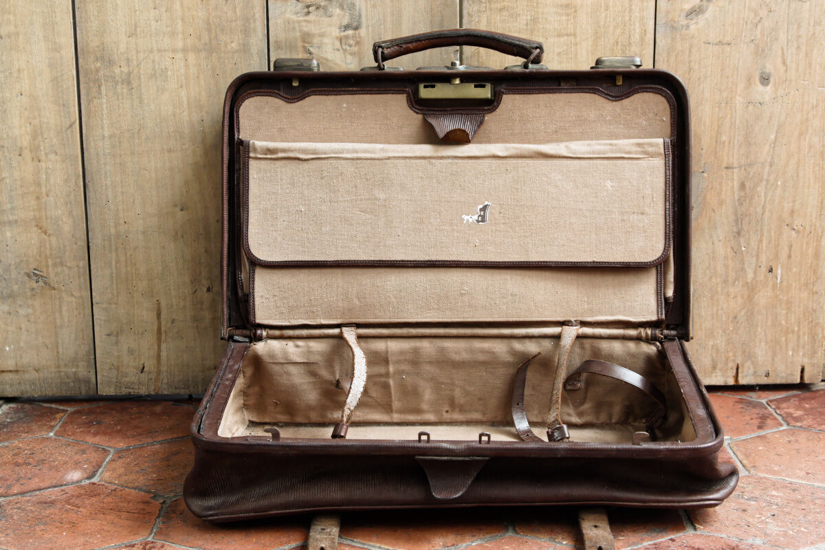 Leather suitcase - 20s