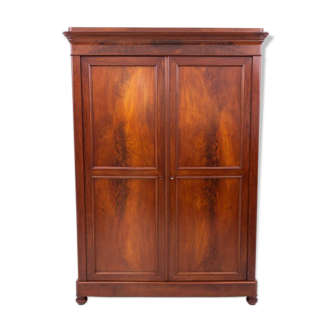 Biedermeier wardrobe from around 1850. After renovation.