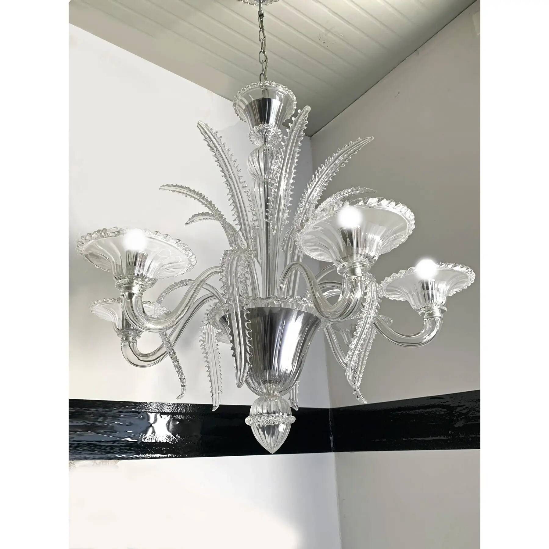 Transparent Murano-Style Venetian Glass Chandelier Featuring Fern (“Felci”)