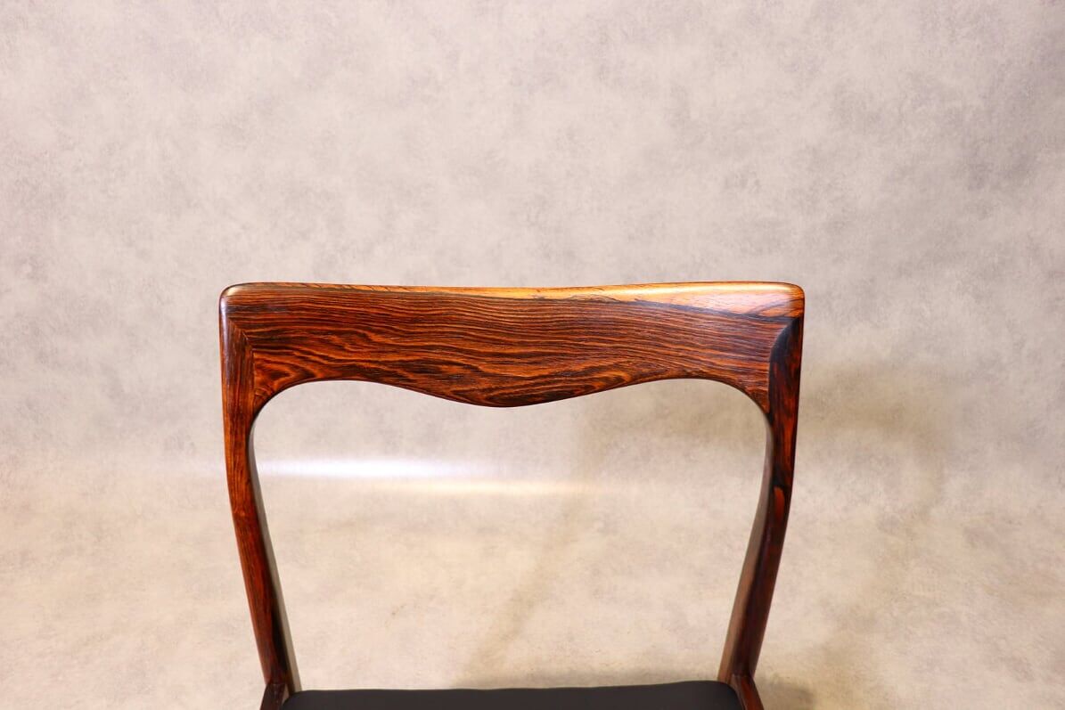 Set of 4 AWA rosewood dining chairs