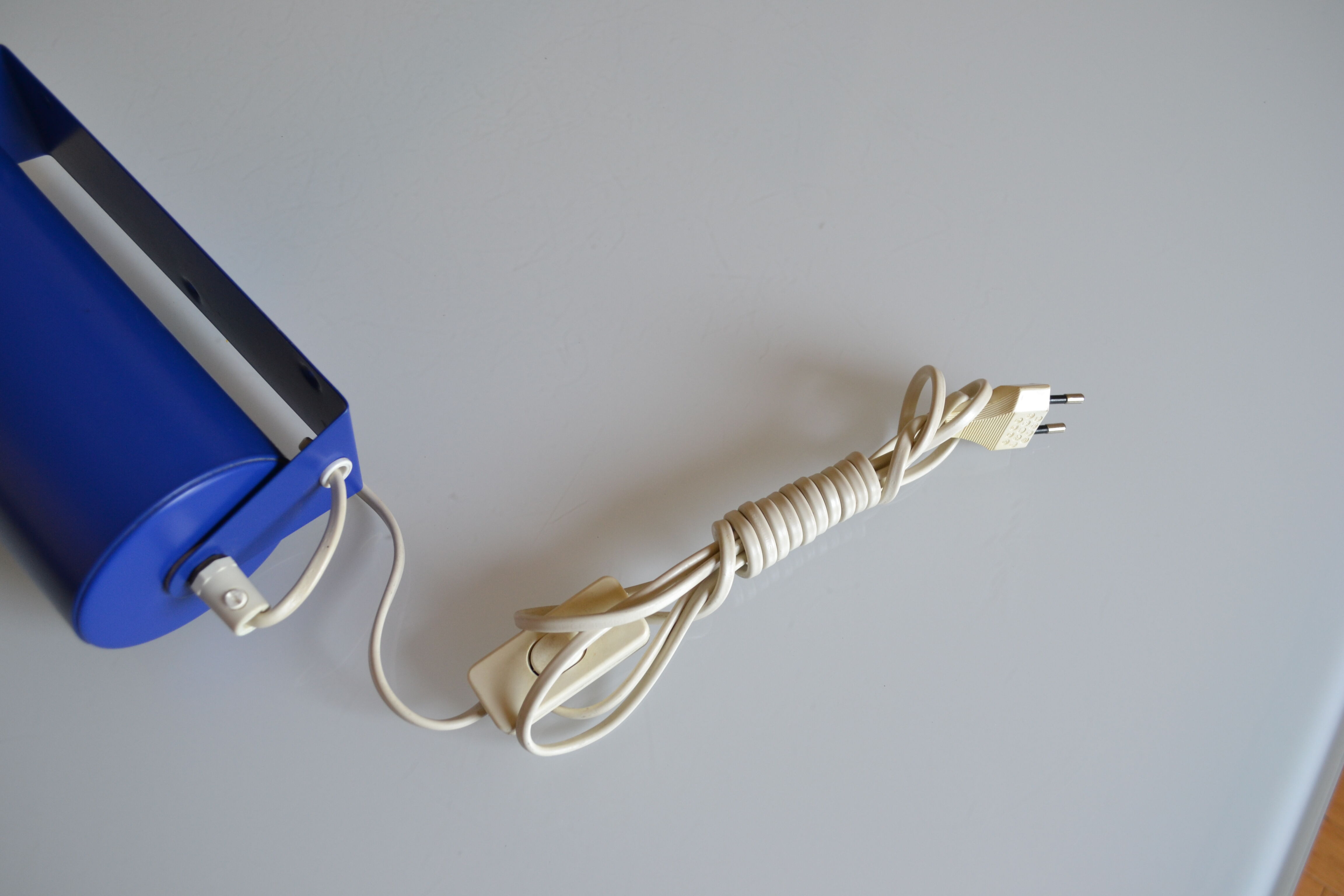 Tubular wall lamp vintage ikea years 80 blue