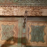 Indian gate yellow green sculptee old teck origin patina