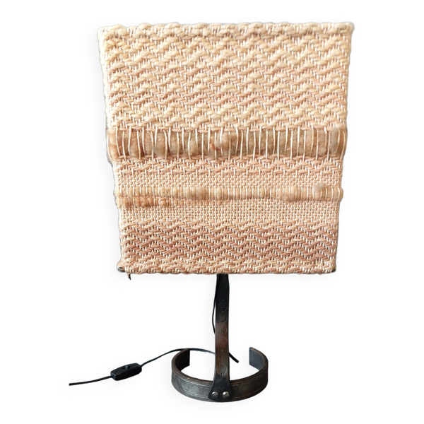 Lampe brutaliste 1950 en fer forgé abat-jour en laine fait main.