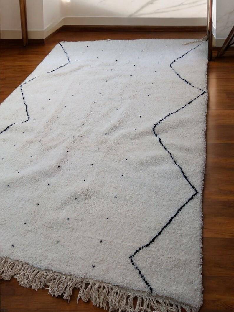 Handmade Moroccan Berber rug from the Atlas, size 2/3 m.