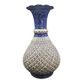 Minakari vase