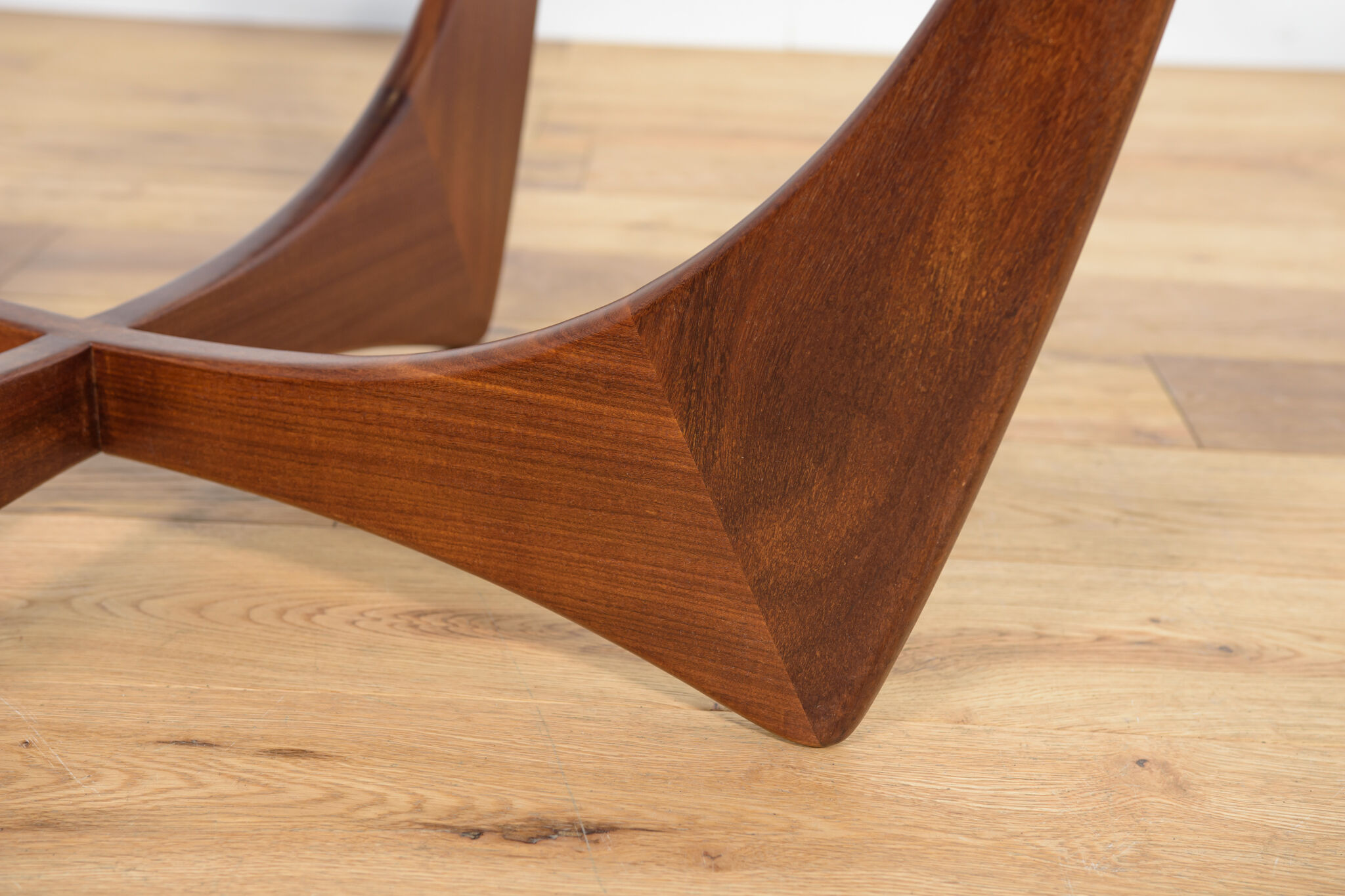 Round Astro Coffee Table in Teak by Victor Wilkins for G-Plan, 1960s
