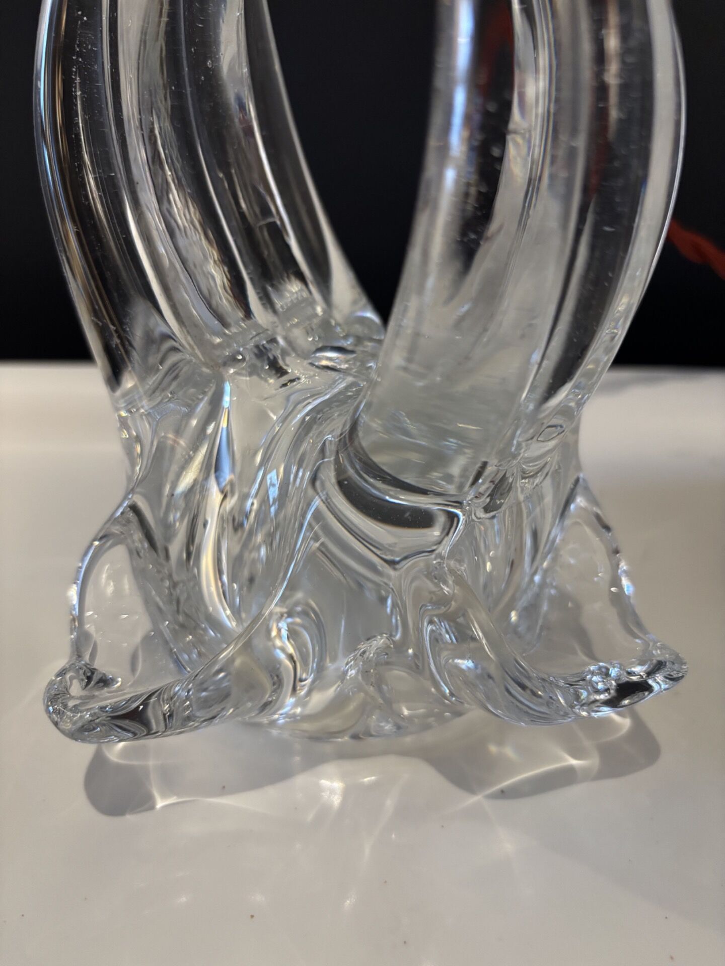 Sculpted crystal lamp base