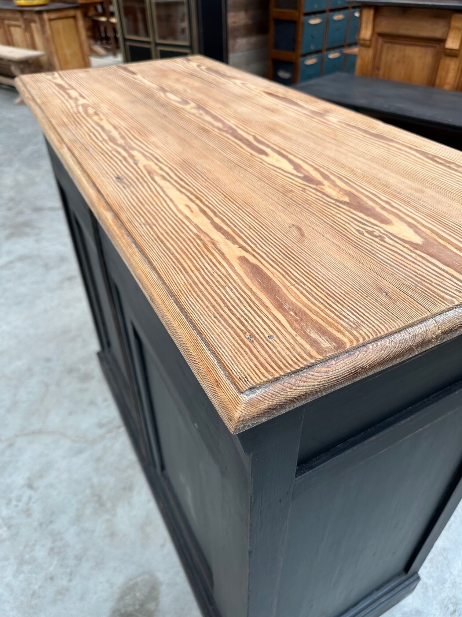 Small patinated countertop