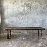 Grande table basse arrondie en teck asiatique ancien