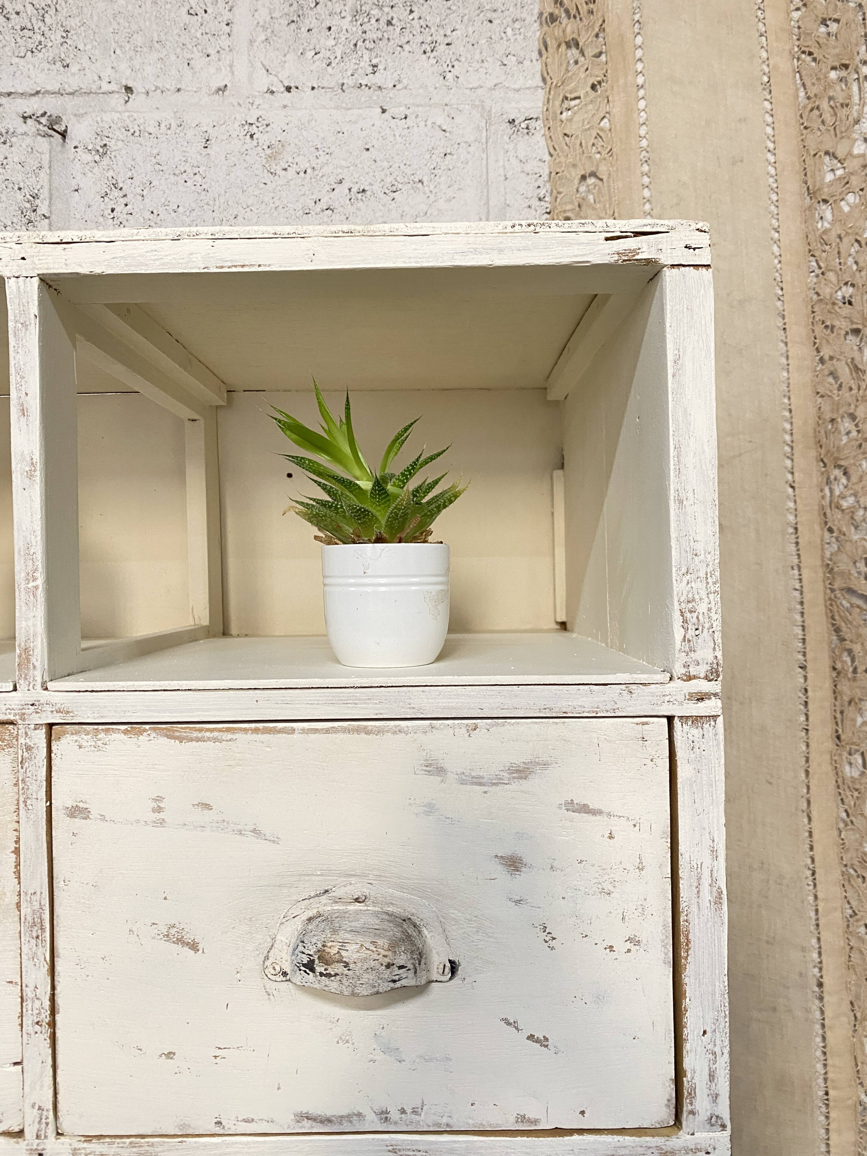 workbench with drawers