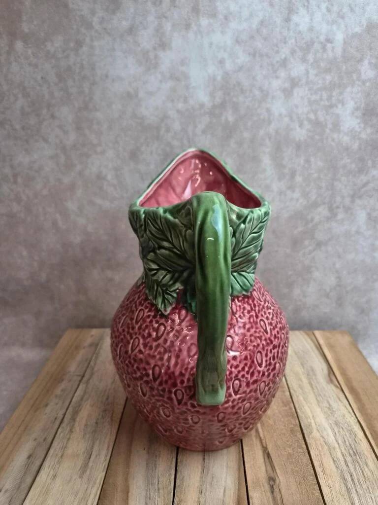 Strawberry-shaped earthenware jug – vintage ceramic