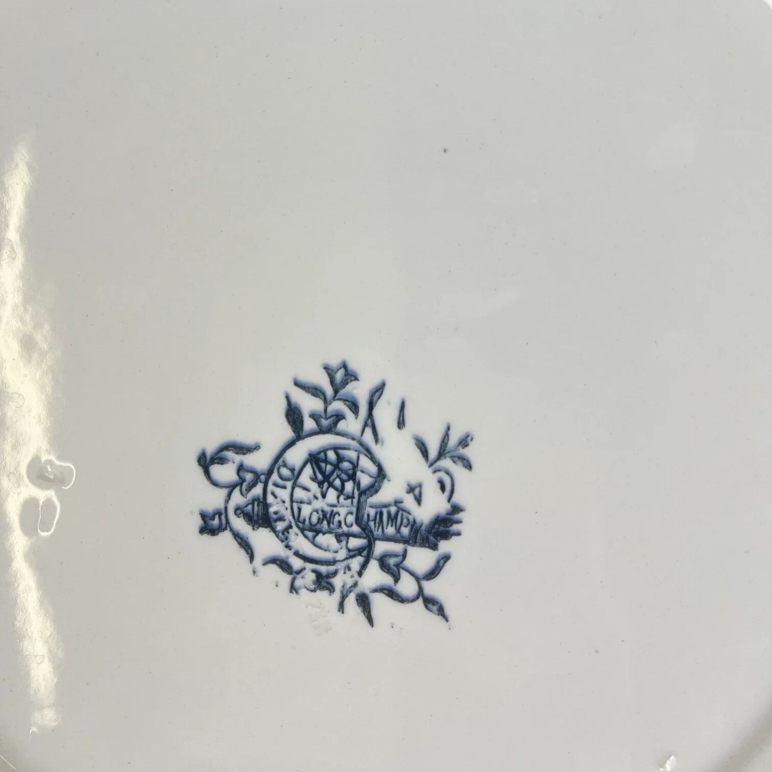 Square plate / Longchamp dish model "Diane", polychrome earthenware, late 19th century.