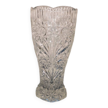 Vase en verre ciselé