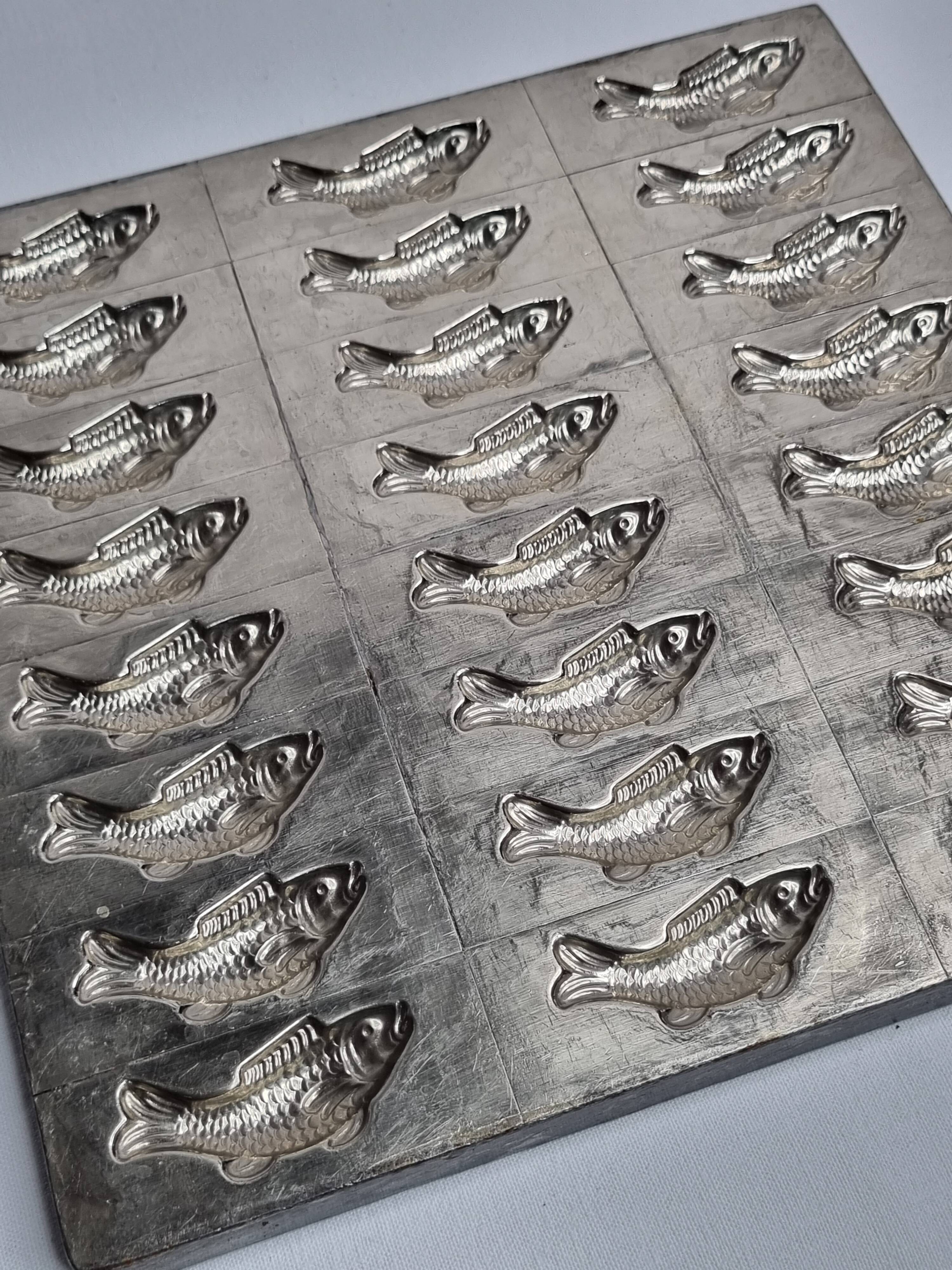 Old chocolate mold, fish "Letang et fils" Paris, 22 cm