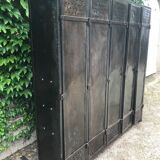 Très ancien vestiaire riveté 5 portes