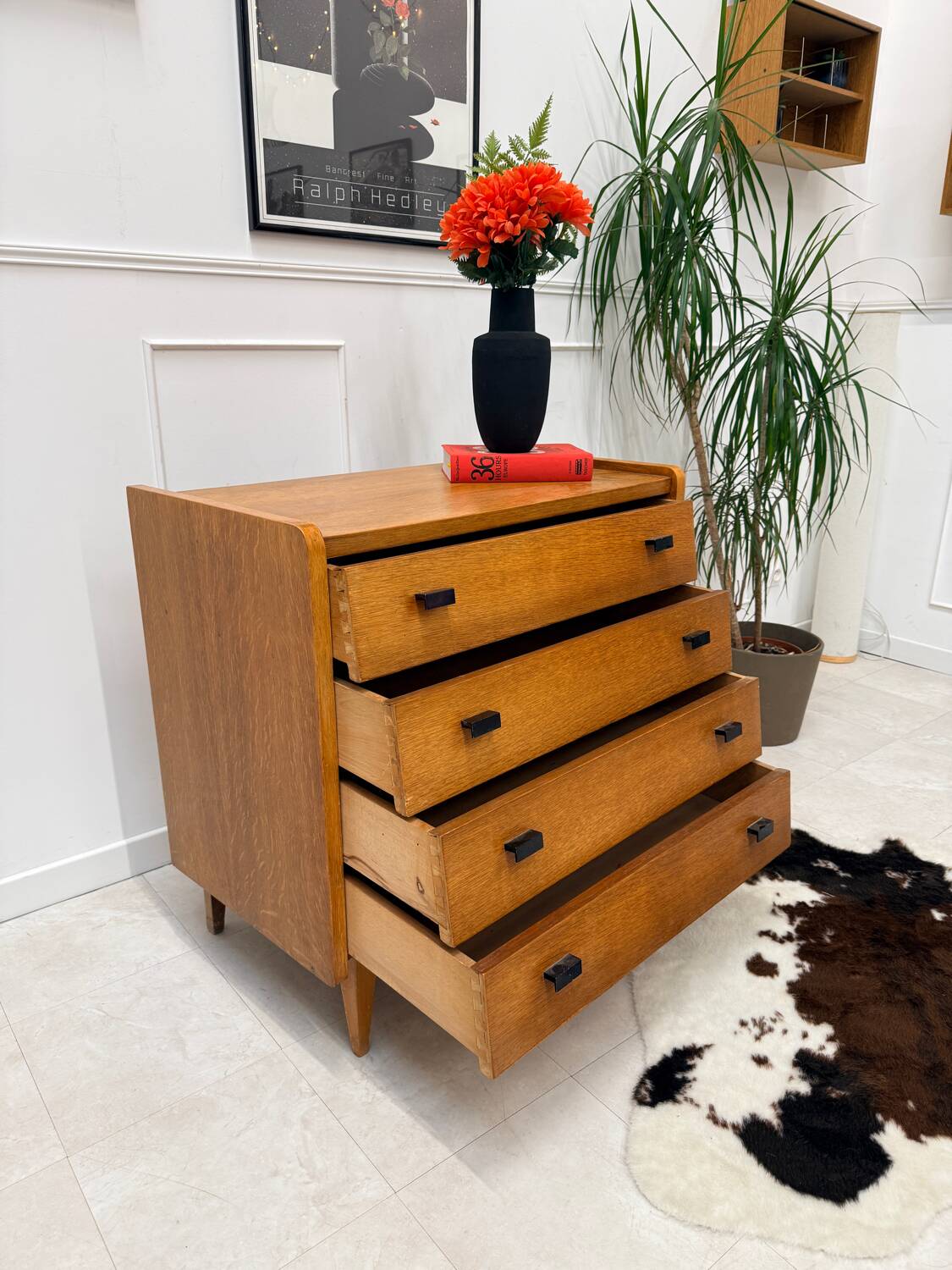 Vintage 1960s chest of drawers