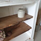 Skated shelf