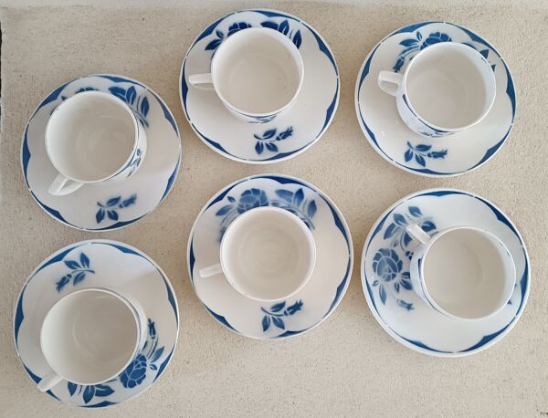 6 tasses et soucoupes, sucrier et pot à lait Digoin