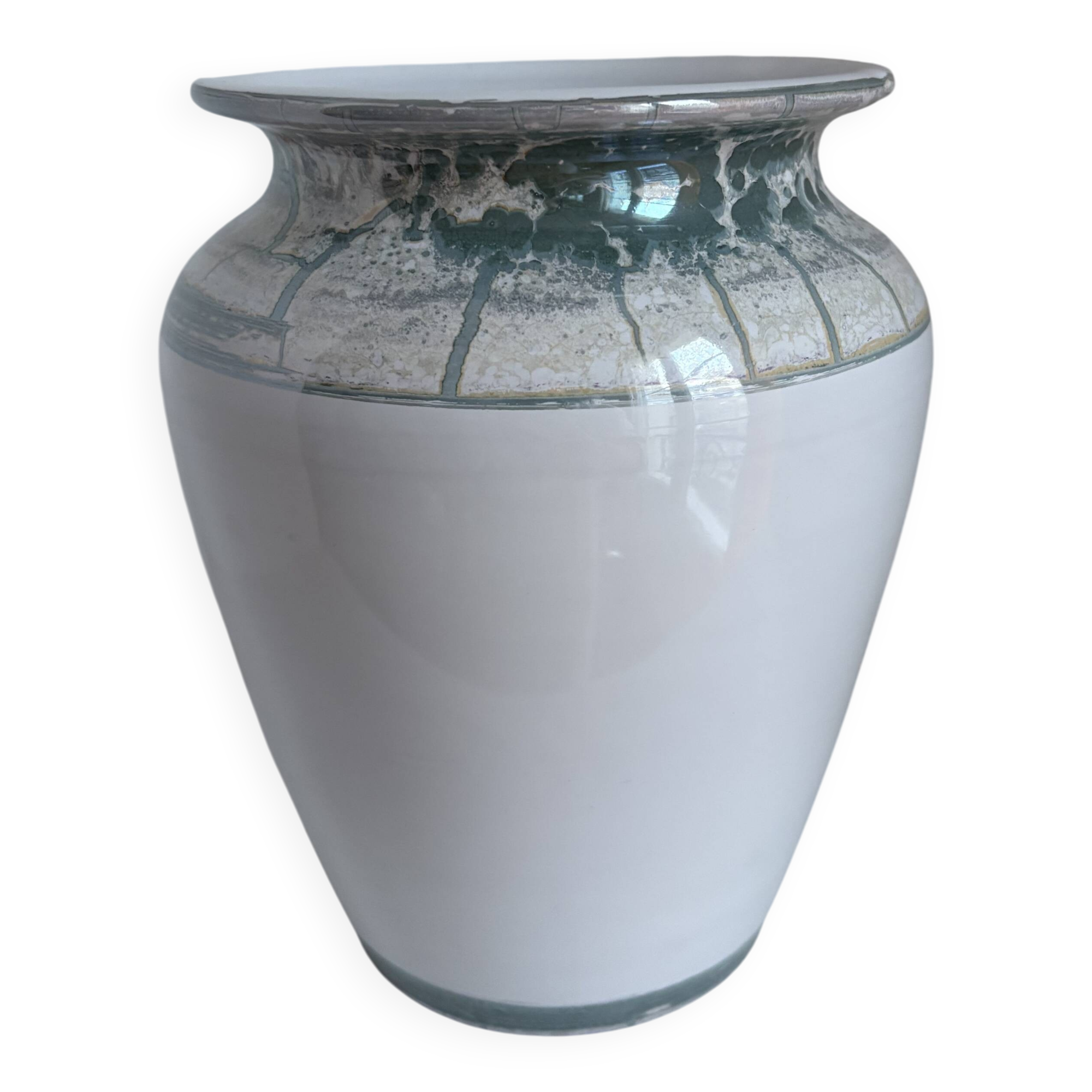 Set of 10 decorative items