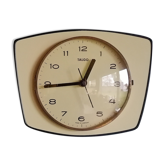 Vintage formica silent wall clock trapeze "Pale yellow Talgo"