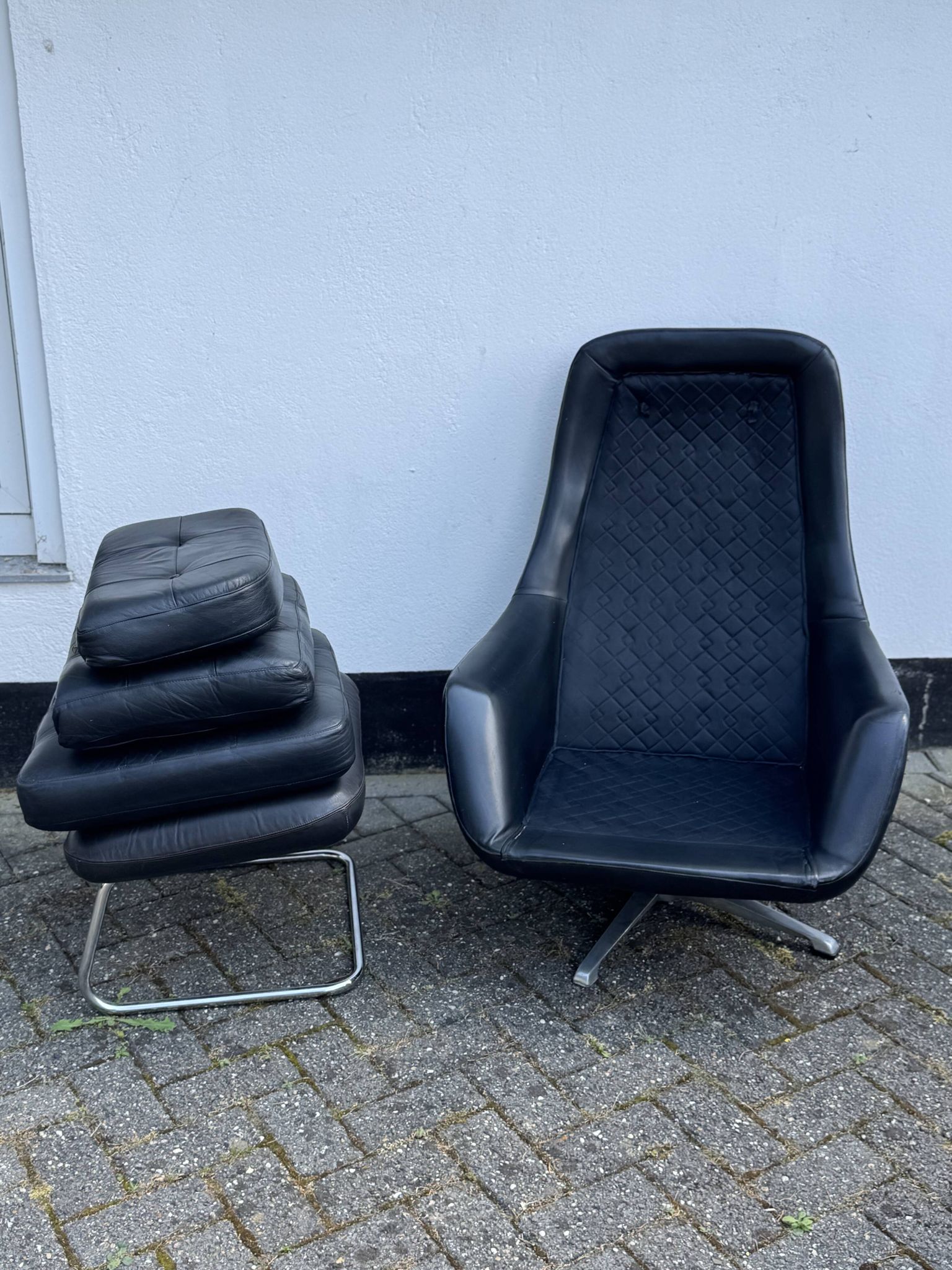 Fauteuil pivotant vintage Bramia avec repose-pieds